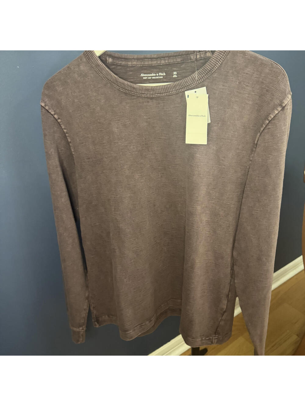 NWT Abercrombie & Fitch XS Long Sleeve Pullover Soft Purple Crewneck
